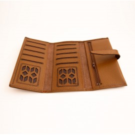 کیف پول چرم طبیعی کتی طرح فلوتر یراق چرم عسلی کد 147