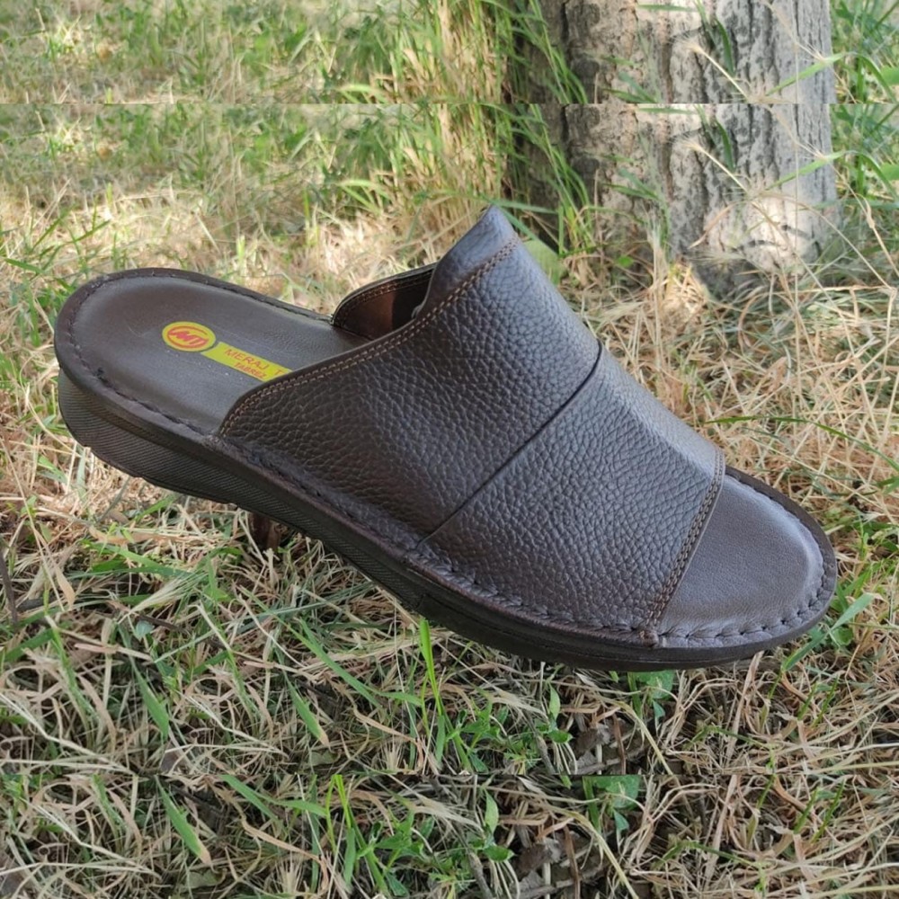 صندل چرم طبیعی مردانه مدل پویا قهوه‌ای pouya کد 330