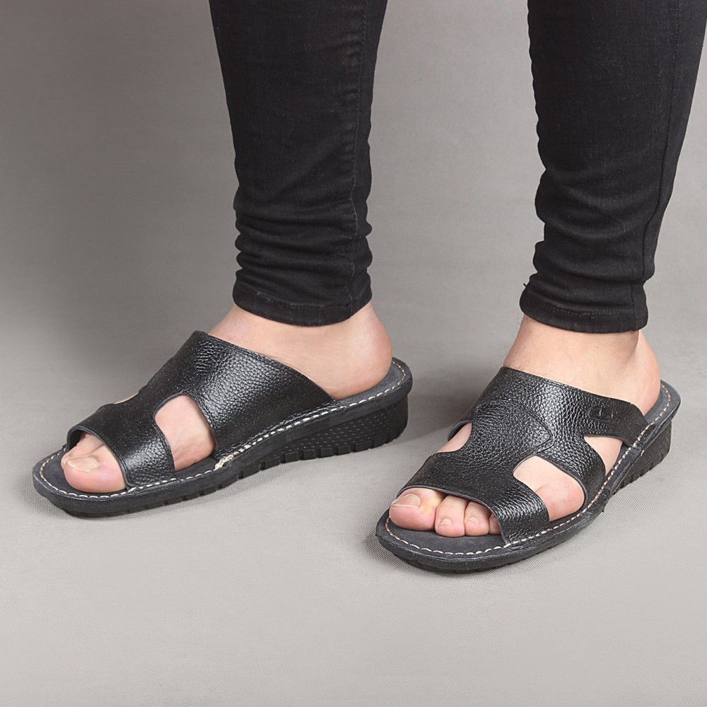 صندل چرم طبیعی مردانه مدل فرهود مشکی farhood