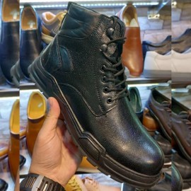 نیم بوت چرم طبیعی مردانه مدل مانی مشکی mani