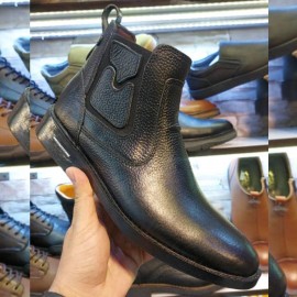 نیم بوت چرم طبیعی مردانه مدل هوم مشکی hom