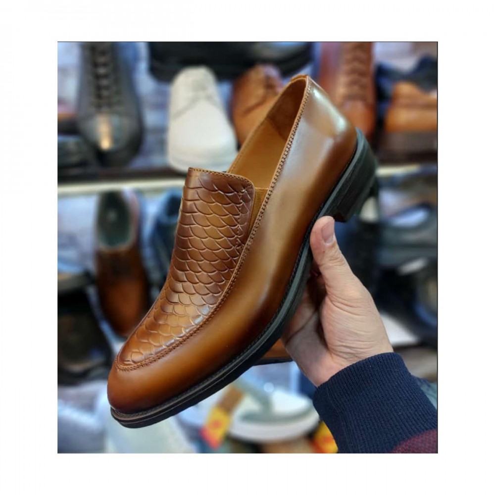 کفش چرم طبیعی مردانه مجلسی مدل هومن عسلی hooman