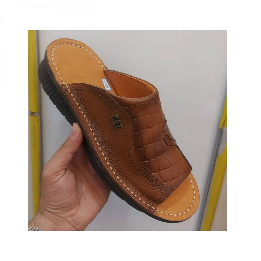 صندل طبی چرم طبیعی مردانه مدل کلارک عسلی Clark