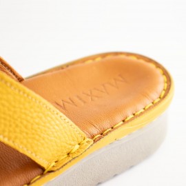 صندل طبی چرم طبیعی زنانه مدل کمند زرد kamand