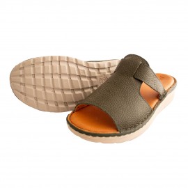 صندل طبی چرم طبیعی زنانه مدل کمند زیتونی kamand