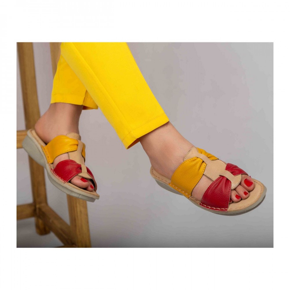 صندل طبی چرم طبیعی زنانه کد 215 کرمی