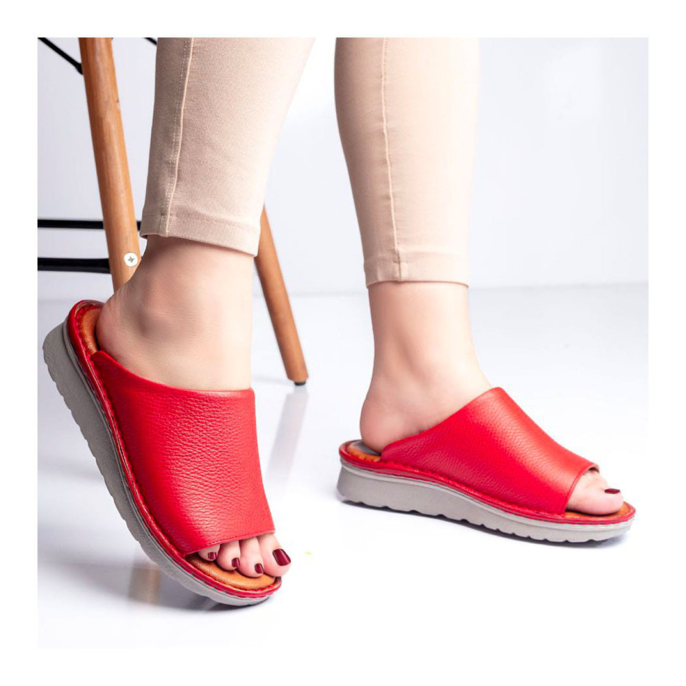 دمپایی و صندل طبی زنانه چرم طبیعی مدل ونوس قرمز Venus | دست‌دوز، تولید تبریز