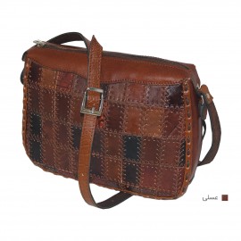 کیف چرم طبیعی دوشی عسلی مدل تکه دوزی 