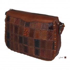 کیف چرم طبیعی دوشی عسلی مدل تکه دوزی 