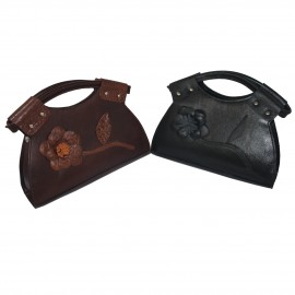 کیف چرم طبیعی زنانه دوشی و دستی گلدار قهوه‌ای