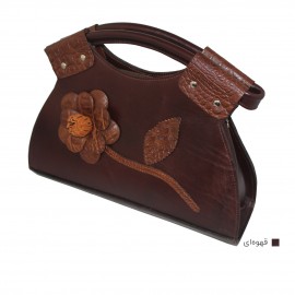 کیف چرم طبیعی زنانه دوشی و دستی گلدار قهوه‌ای