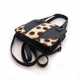 کیف چرم طبیعی زنانه دستی و دوشی پوستی مدل تارا مشکی tara