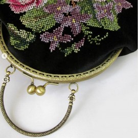 کیف دستدوز زنانه مجلسی دستی و دوشی مدل دل آرام مشکی delaram