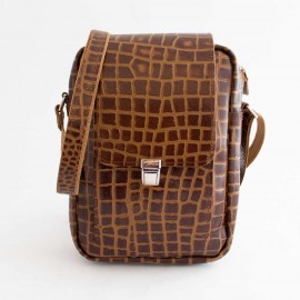 کیف چرم طبیعی اسپورت دوشی مدل اس20 قهوه ای s20 طرح کرکودیلی
