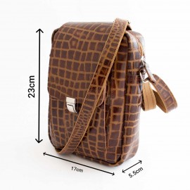 کیف چرم طبیعی اسپورت دوشی مدل اس20 قهوه ای s20 طرح کرکودیلی