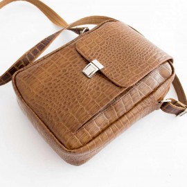 کیف چرم طبیعی اسپورت دوشی مدل اس20 عسلی s20 طرح کرکودیلی