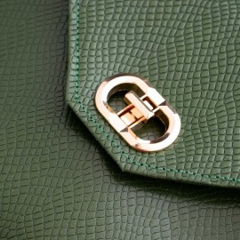 کیف چرم طبیعی زنانه دوشی مدل A10 سبز طرح کرکودیل 