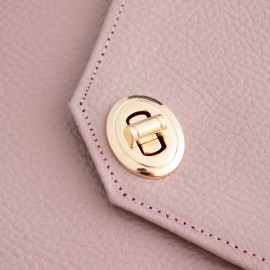 کیف چرم طبیعی زنانه دوشی مدل A10 گلبهی طرح کرکودیل 